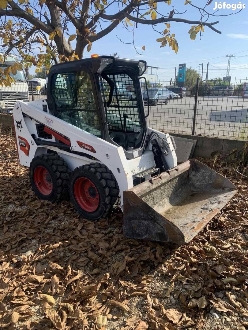 Bobcat s450 munkagép homlokrakodó.