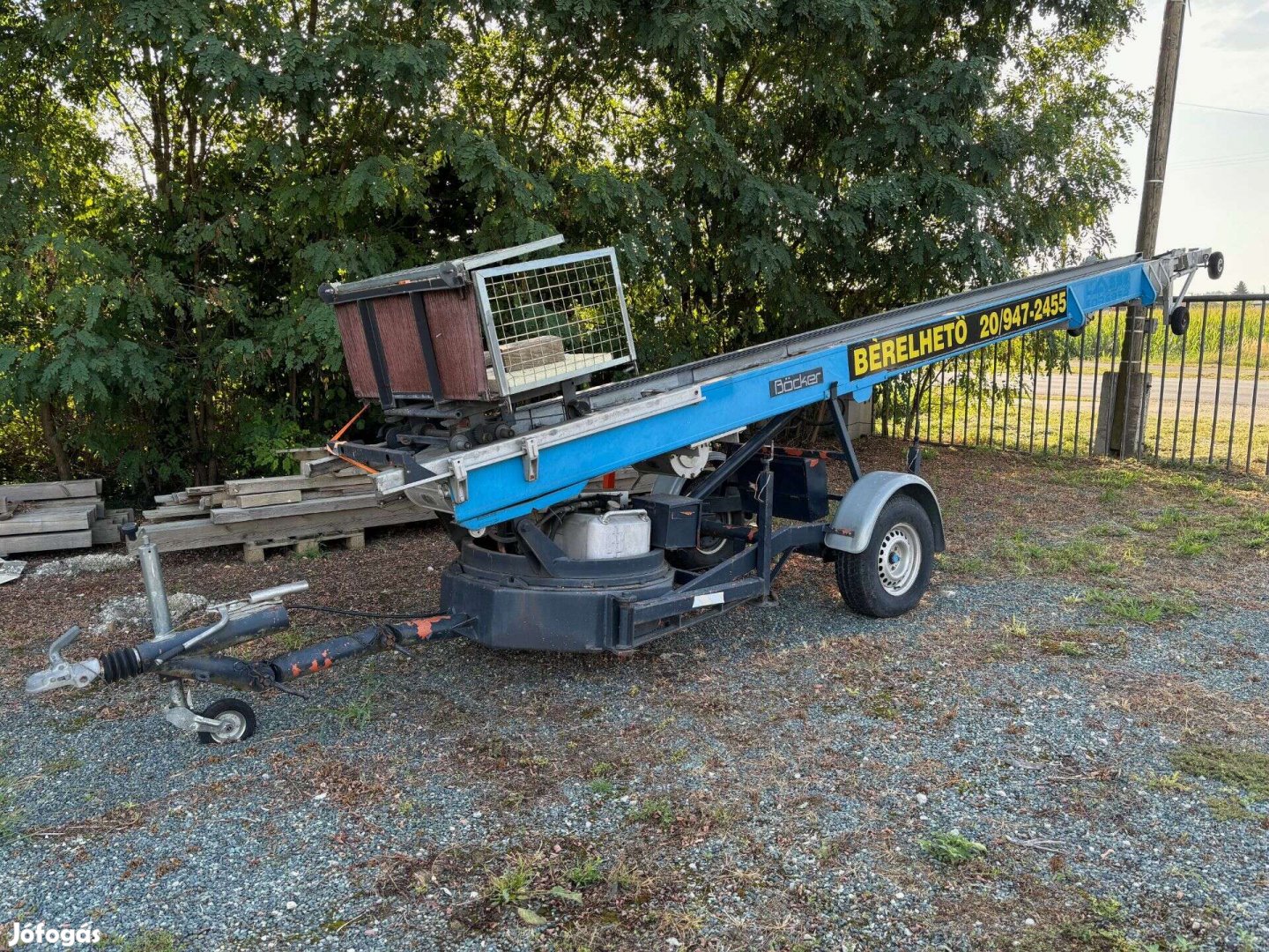 Böcker HD26 teherfelvonó, teherlift