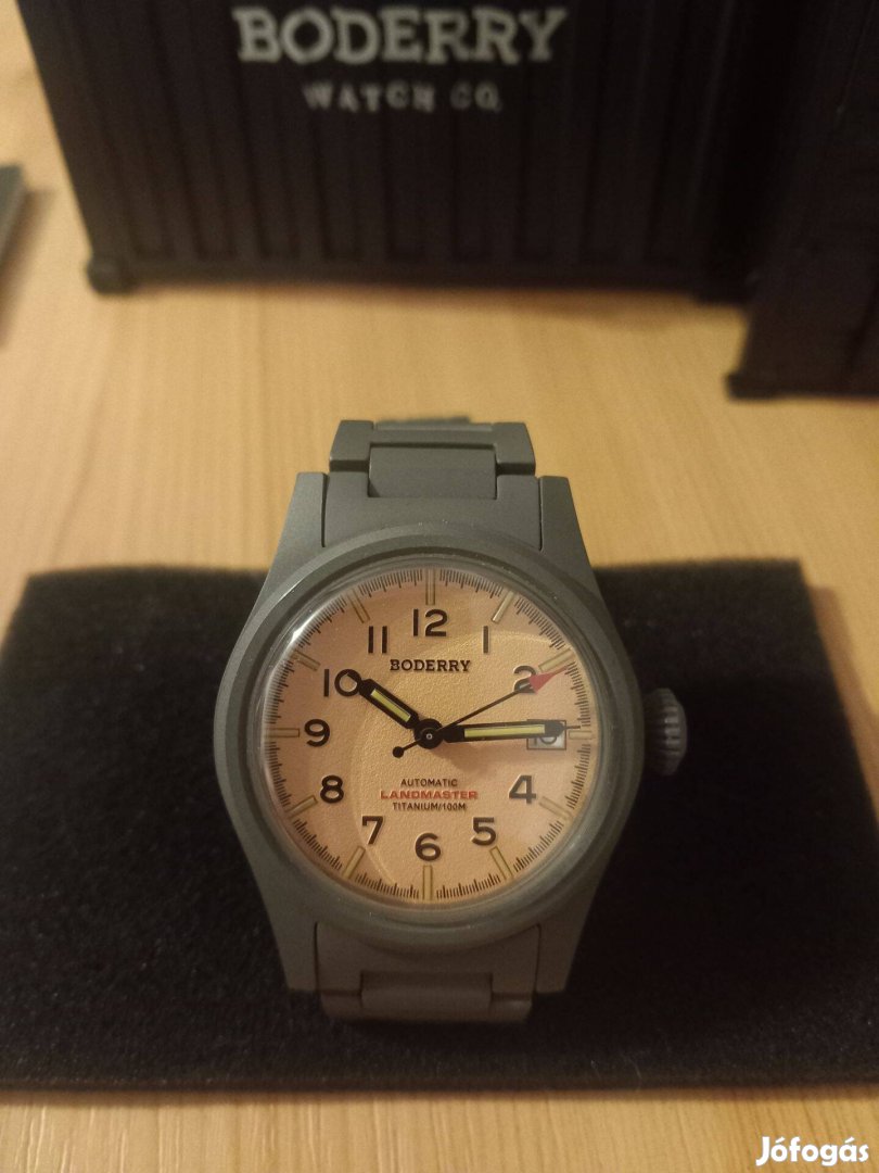 Boderry Landmaster titán karóra