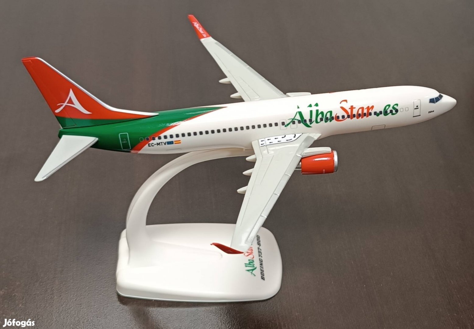 Boeing 737 Alba Star repülőgép modell 1:200