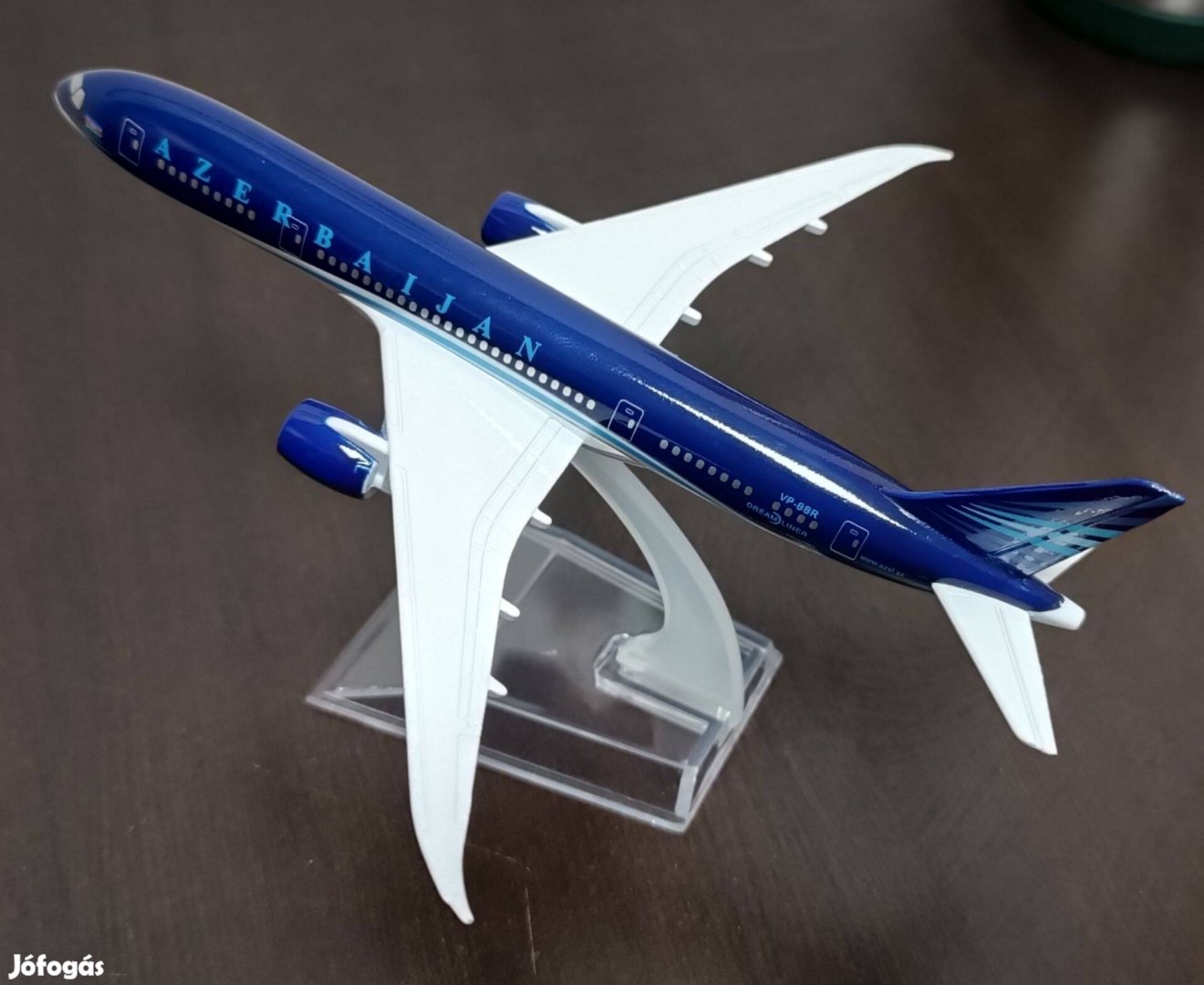 Boeing 787 Azerbaijan Airlines repülőgép modell