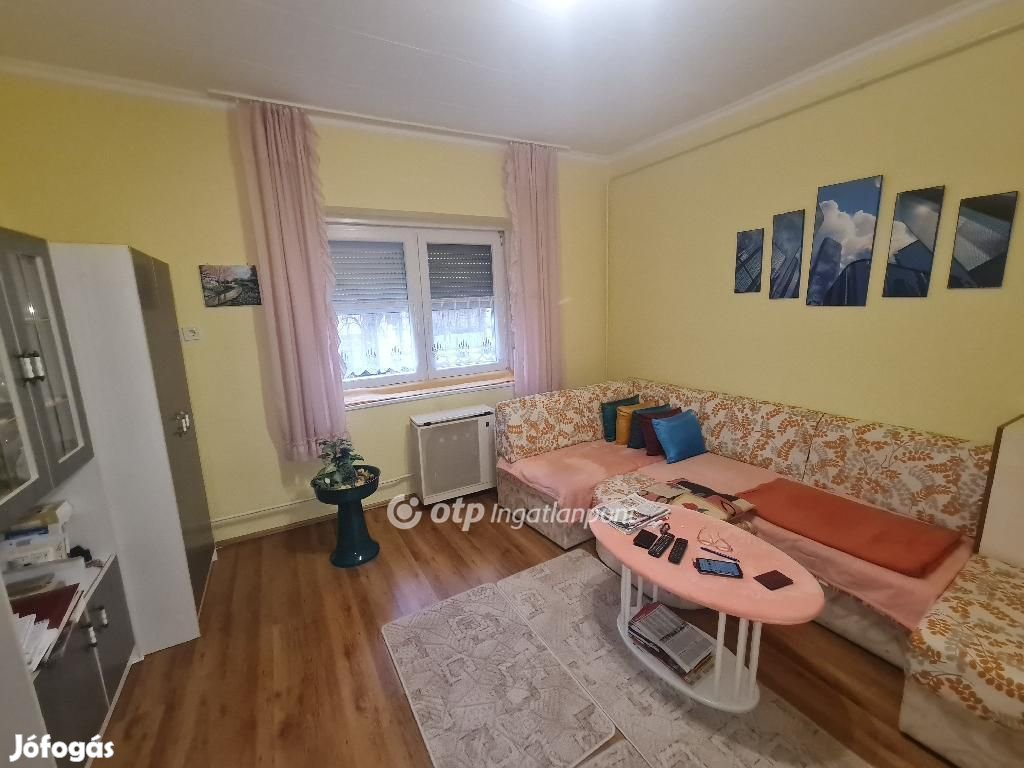 Bogácsi 64 nm-es ház eladó