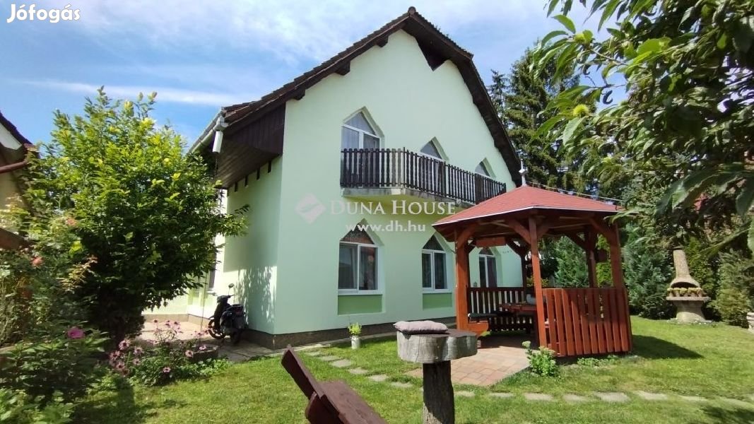 Bogádi eladó 250 nm-es ház