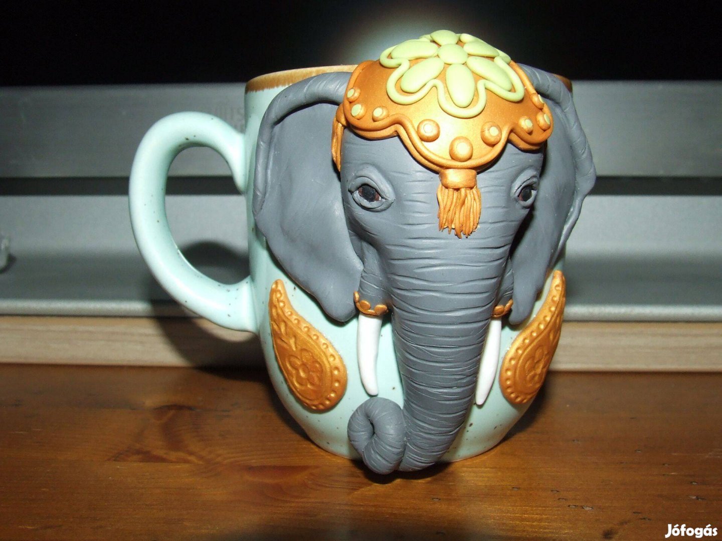 Bögre pohár elefánt mintával