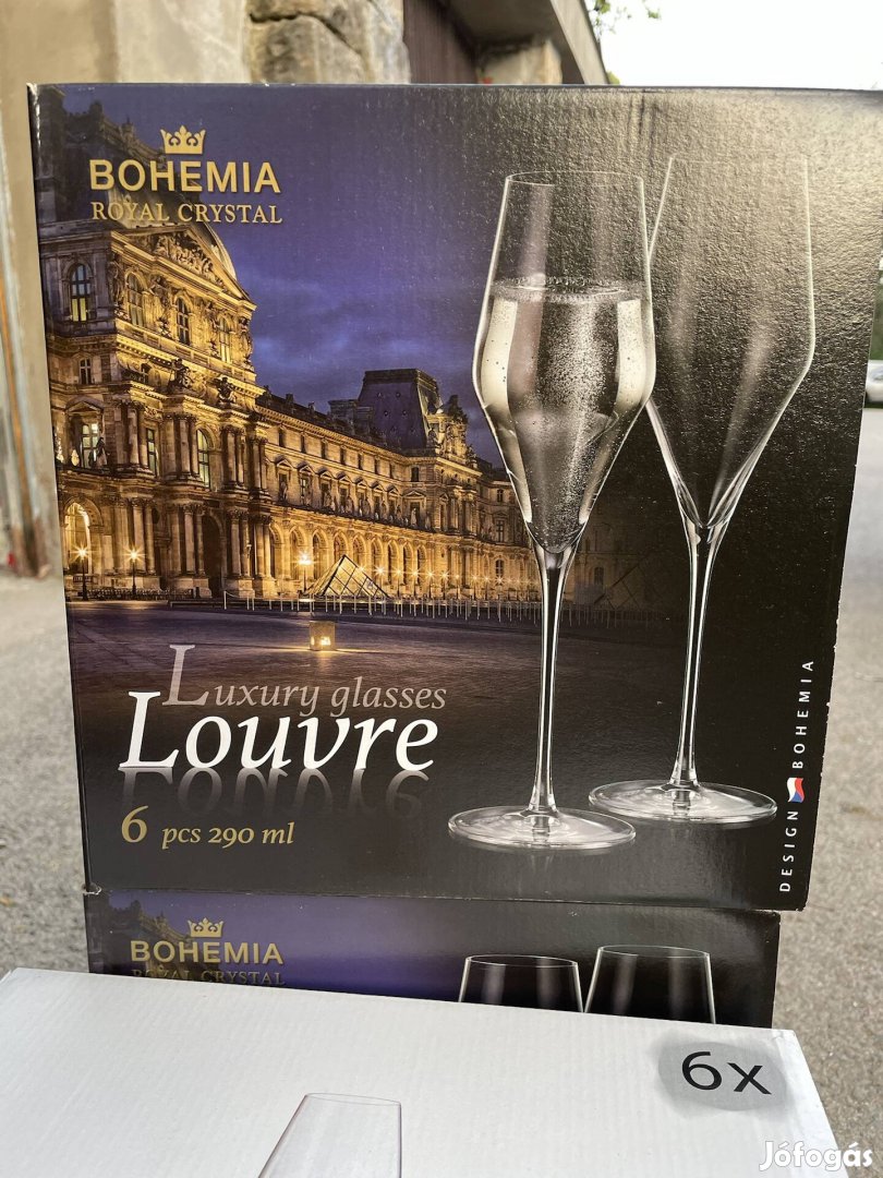 Bohémia Louvre talpas pohár
