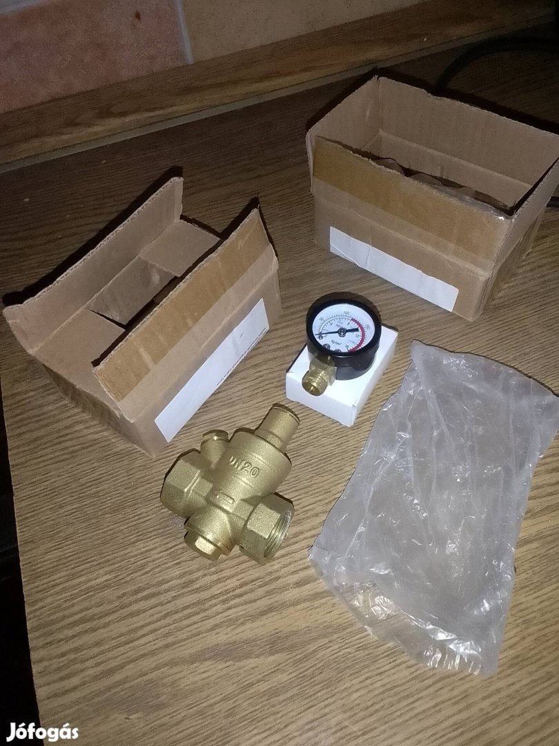 Bojler nyomáscsökkentő original új mérő műszerrel