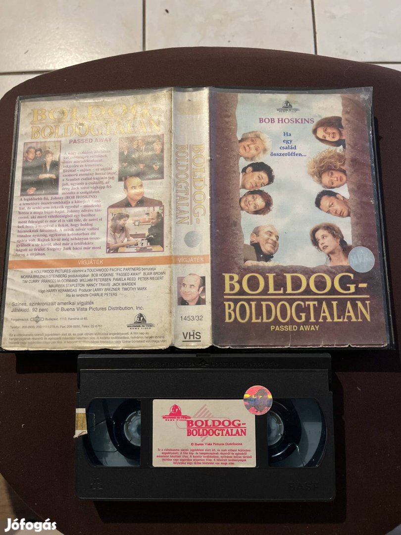 Boldog boldogtalan vigjáték vhs