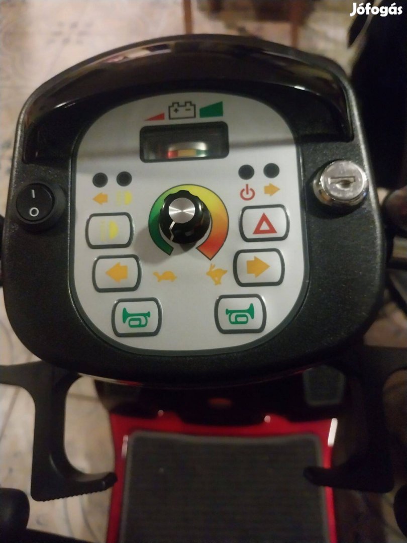 Bolero PF2S electromos nagyméretü moped ujjj