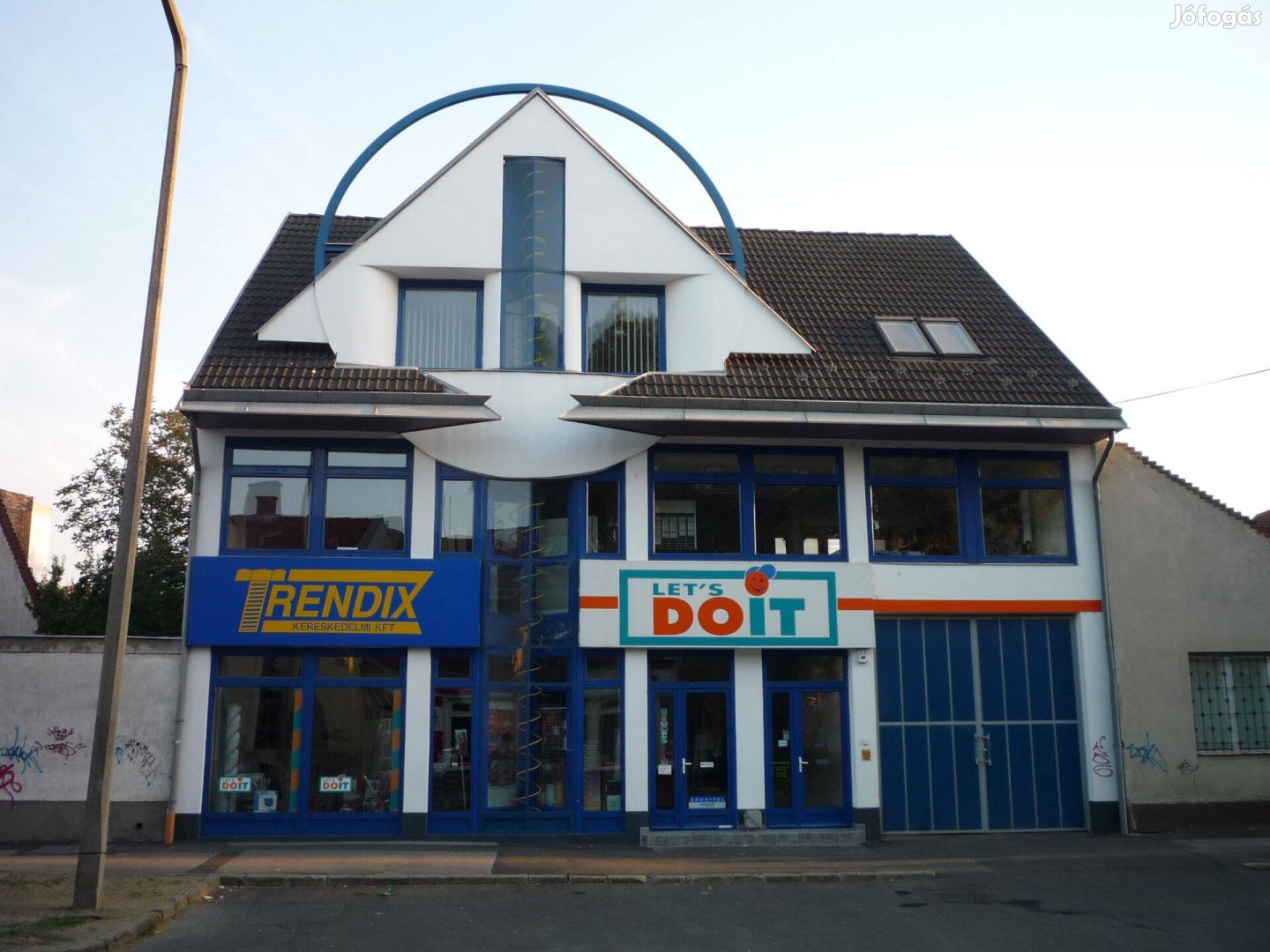 Bolti eladót keresünk!