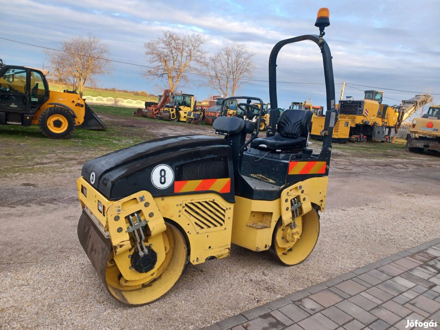 Bomag BW 100Ad-4 típusú vibrohenger