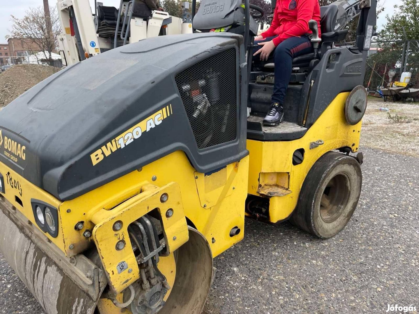 Bomag BW 120 AC ikerdobos henger