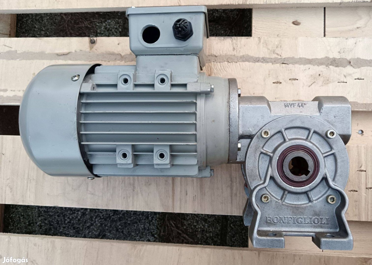 Bonfiglioli hajtóműves motor 0.25 kW villanymotor