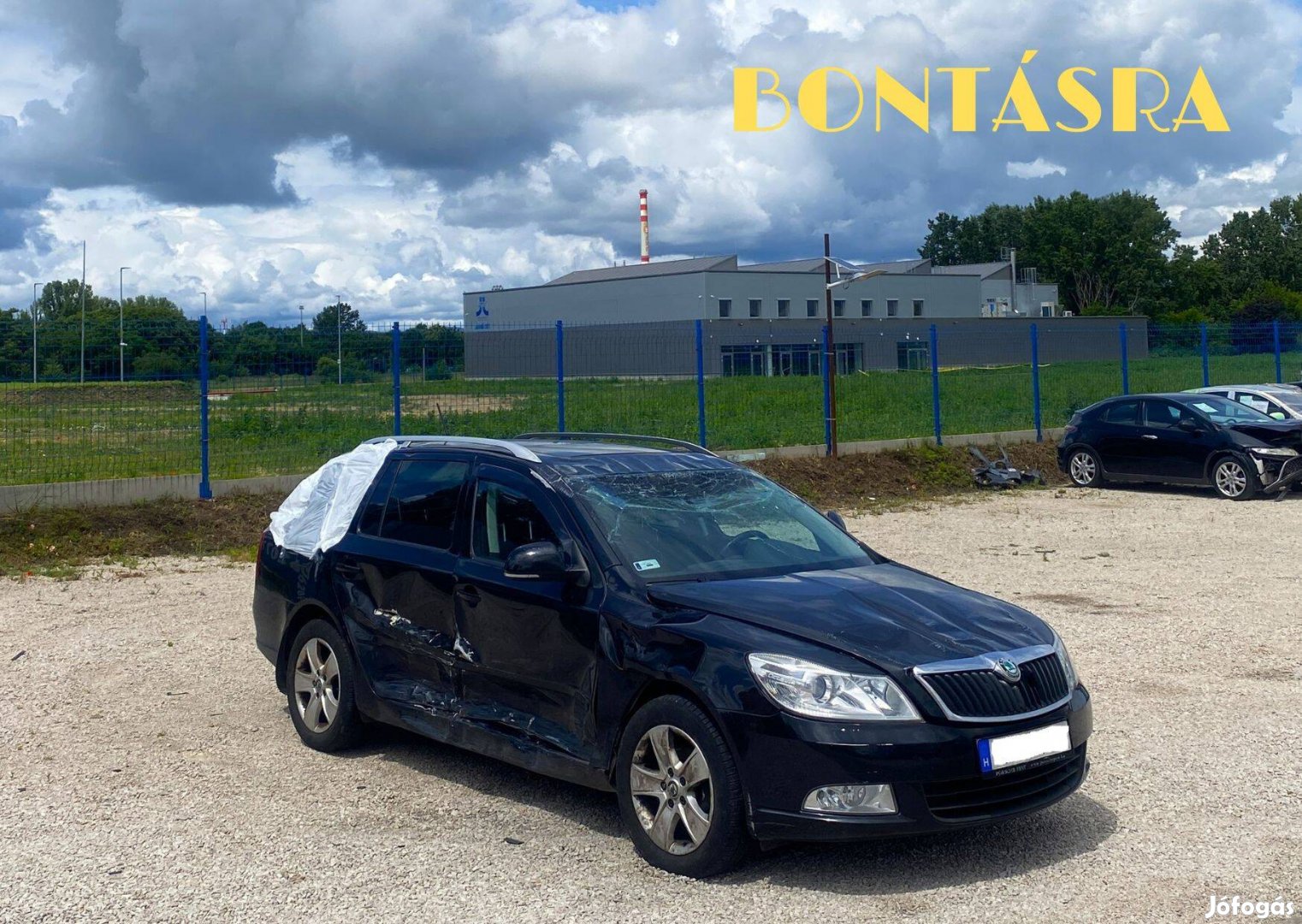 Bontásra Skoda Octavia Combi 1.4 TSI Active alkatrészei, elemei eladók