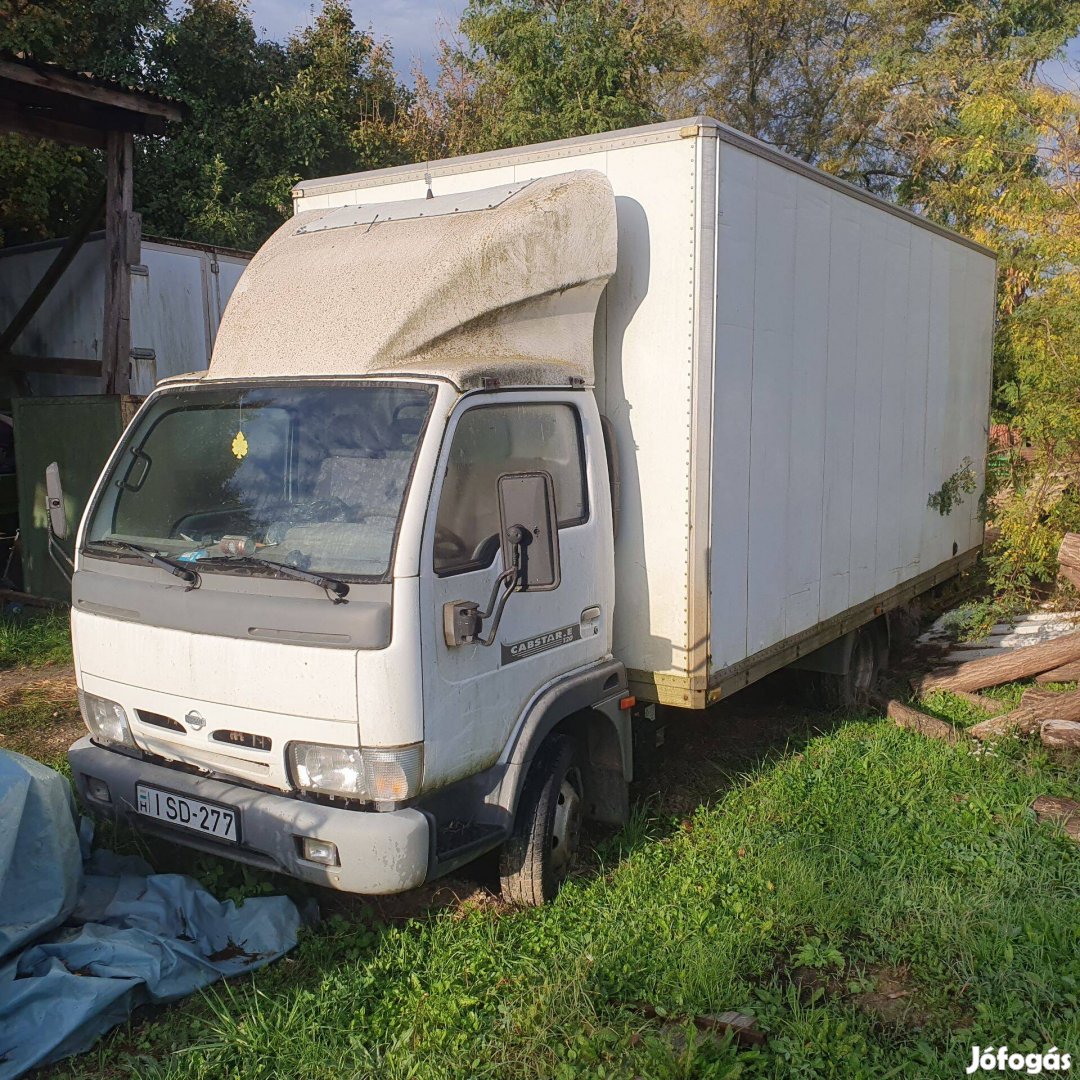 Bontásra alkatrésznek nissan cabstar e 3000 bd kód dobozos koffer