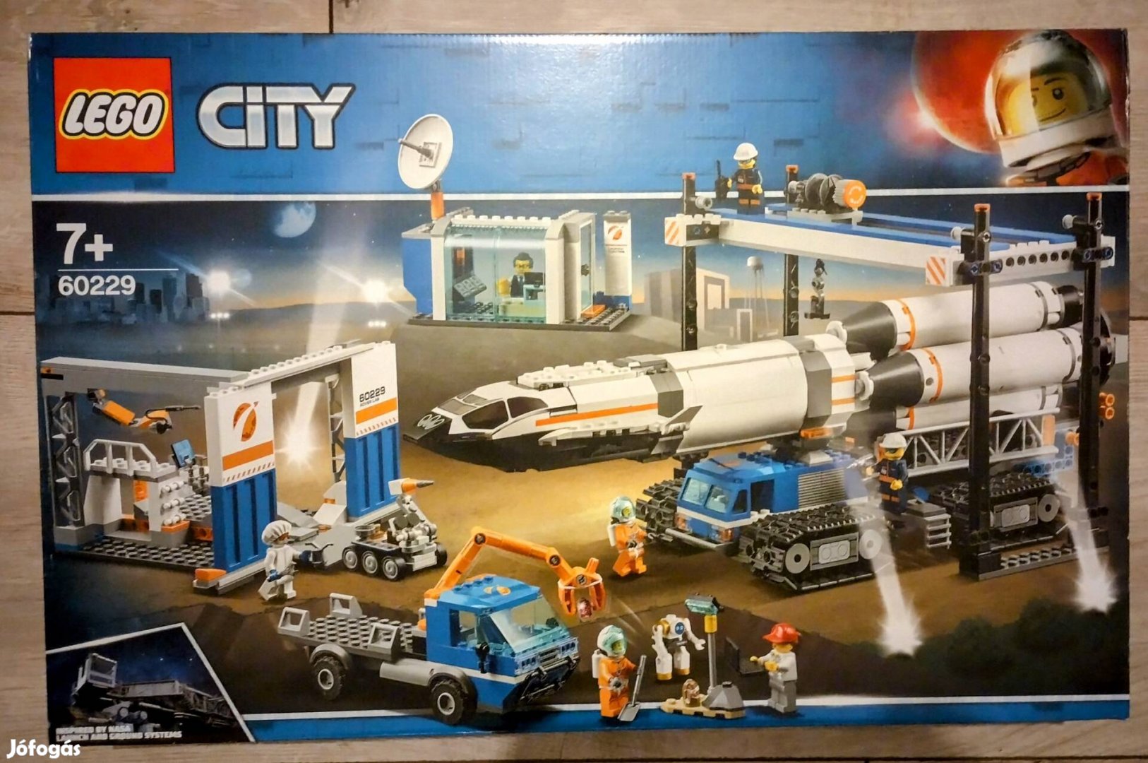 Bontatlan LEGO 60229 - Rakéta összeszerelés és szállítás 
