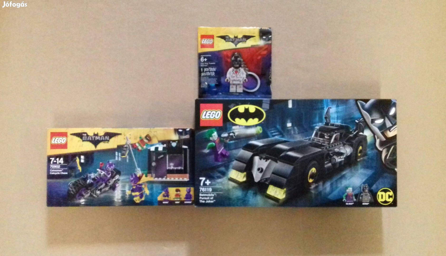 Bontatlan LEGO Batman 76119 Batmobile + 70902 5004928 kulcst Fox.árban