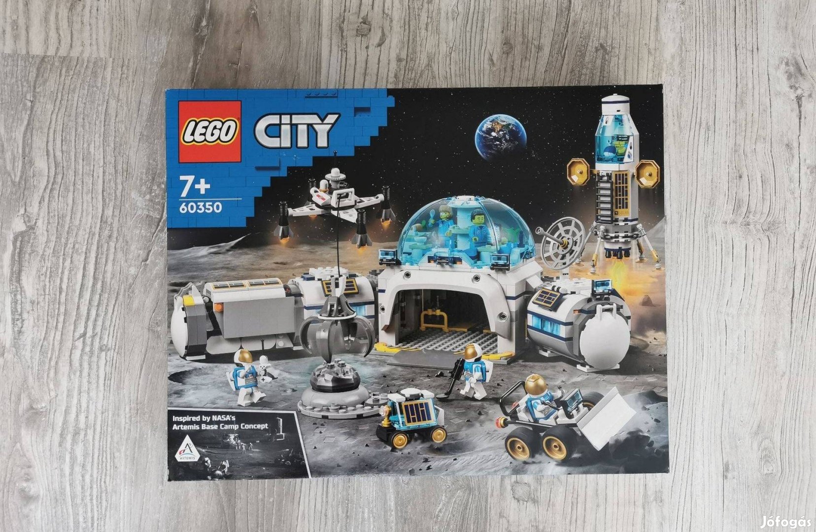 Bontatlan LEGO City Kutatóbázis a Holdon (60350)