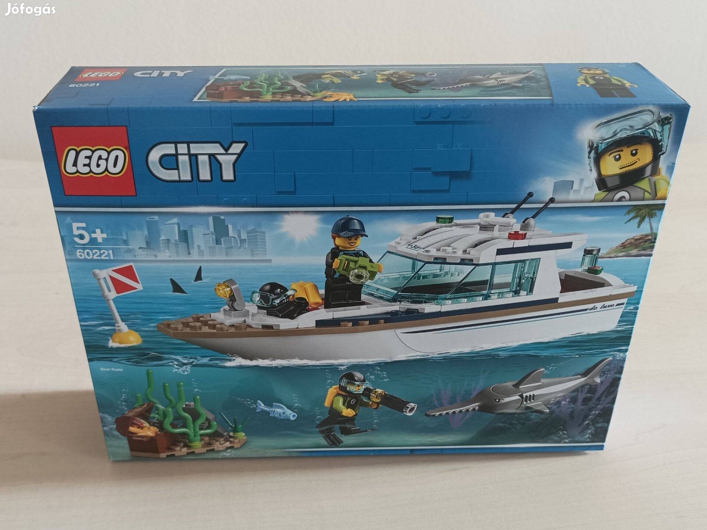 Bontatlan LEGO City - Búvárjacht 60221
