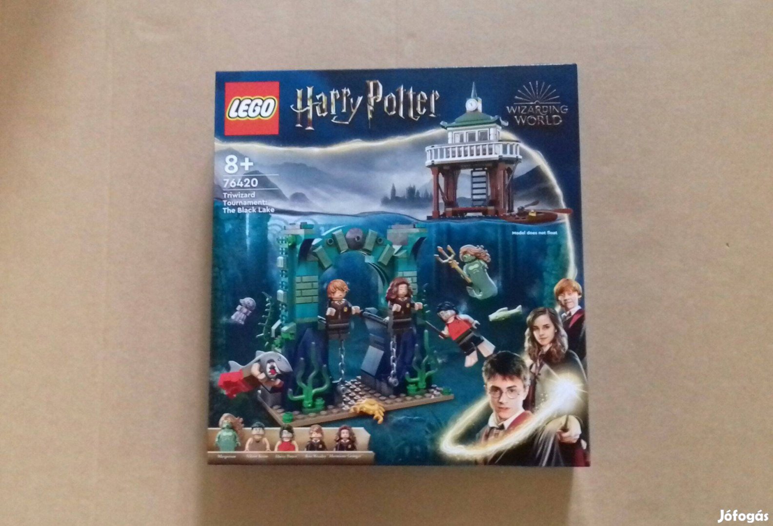 Bontatlan LEGO Harry Potter 76420 Trimágus tusa: a Fekete-tó. Fox.árba
