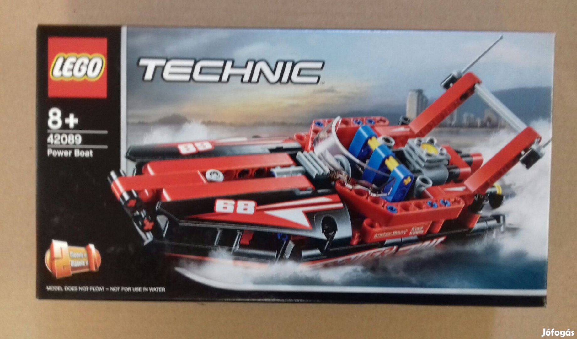 Bontatlan LEGO Technic 42089 Motorcsónak / Hydroplán City Foxpost.árba