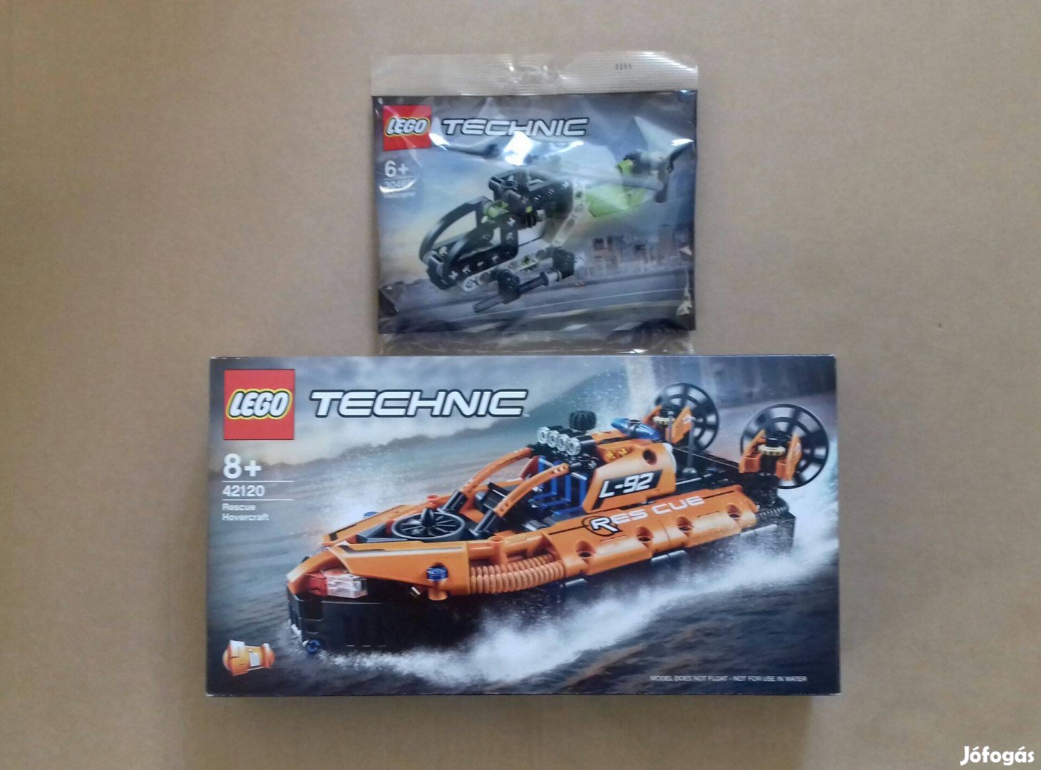 Bontatlan LEGO Technic 42120 Légpárnás+ 30465 Helikopter Foxpost árban