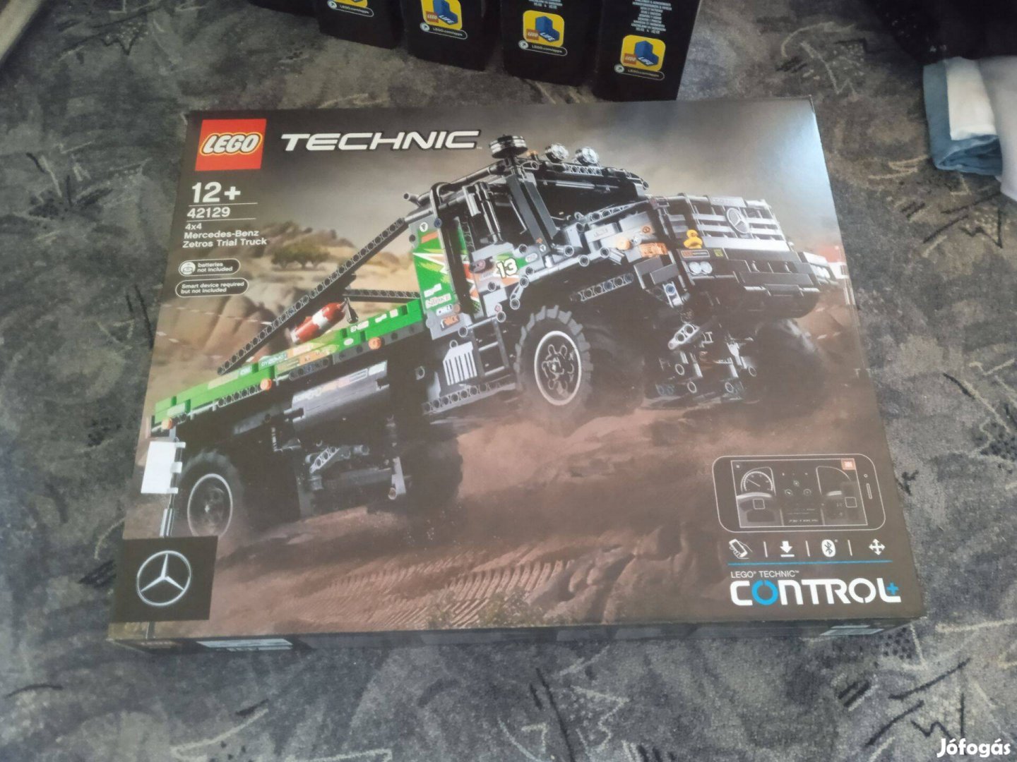 Bontatlan LEGO Technic - 4x4 Mercedes-Benz Zetros verseny teherautó