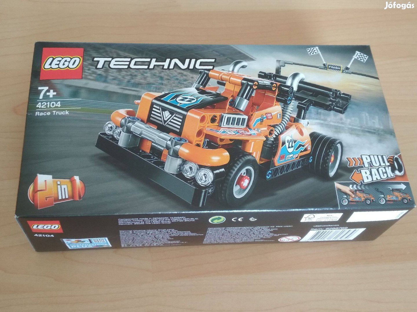 Bontatlan LEGO Technic - Versenykamion 42104