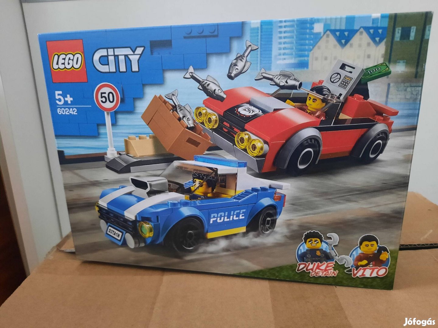 Bontatlan Lego City 60242 Rendőrségi letartóztatás az országúton