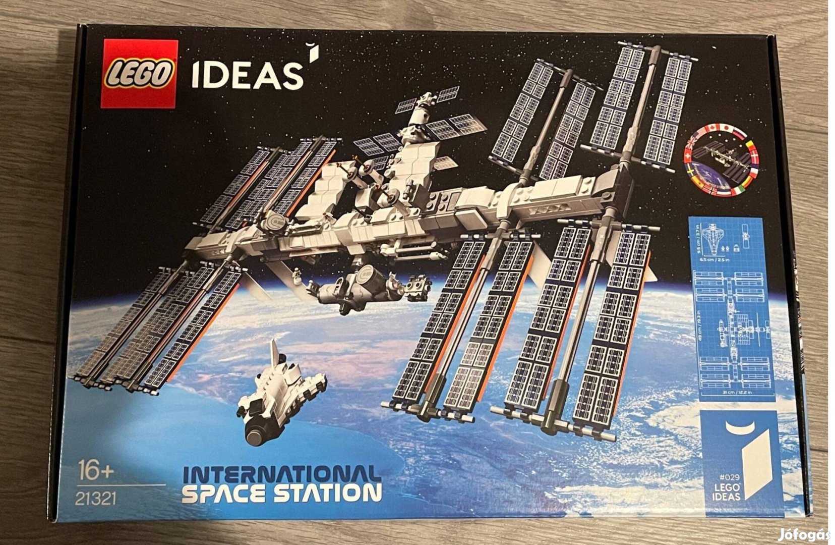 Bontatlan Lego Nemzetközi űrállomás, 21321