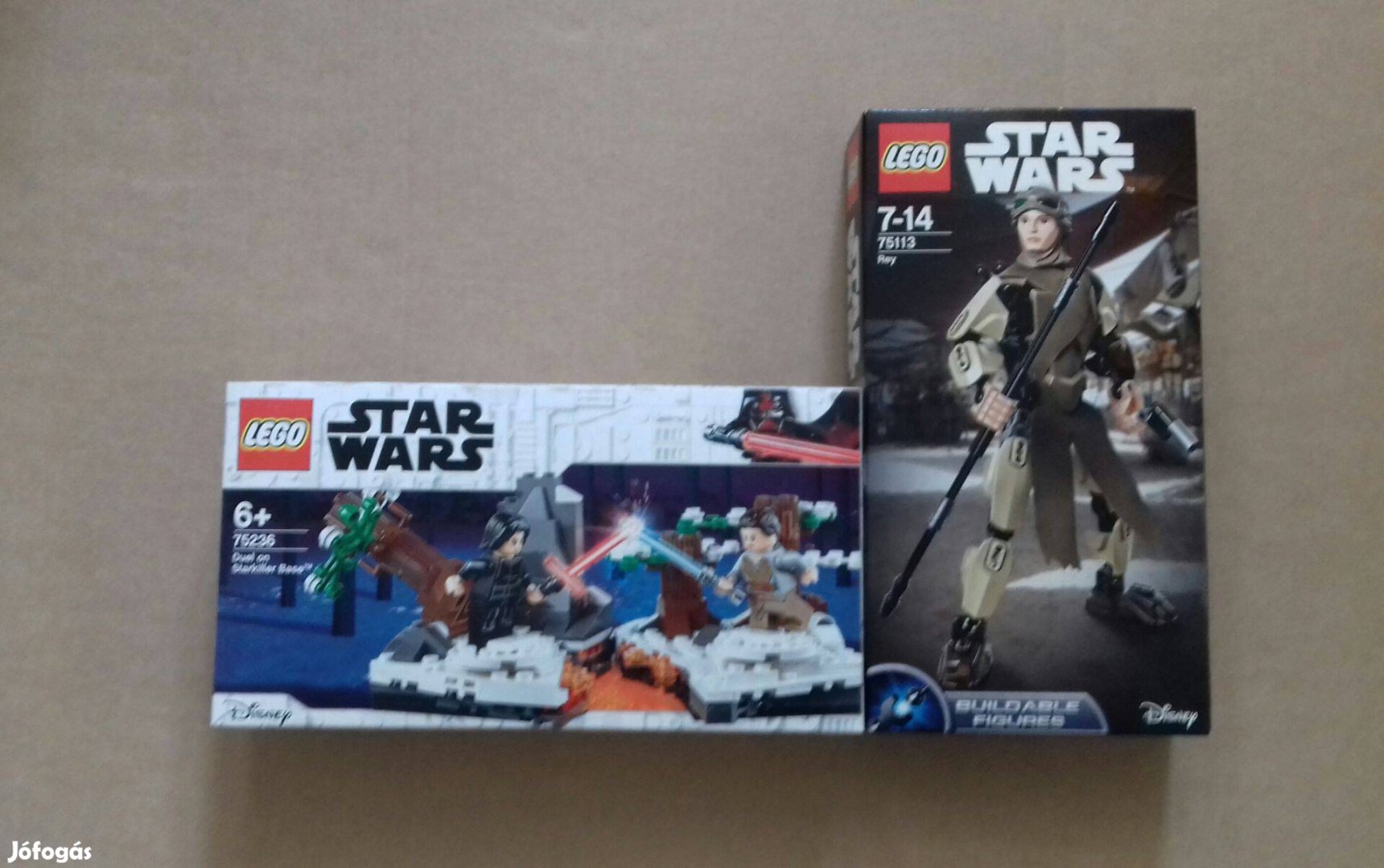 Bontatlan Star Wars LEGO 75113 Rey + 75236 Párbaj a Starkiller Fox.árb