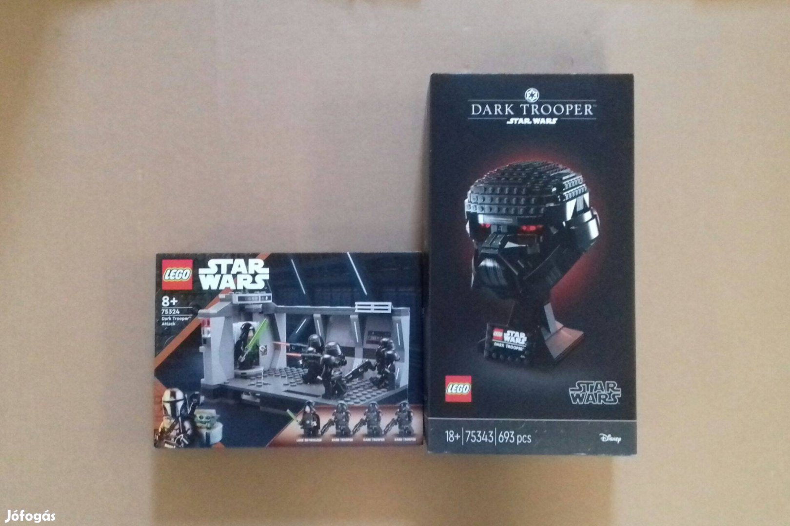 Bontatlan Star Wars LEGO 75343 Dark Trooper sisak + 75324 Támadás után