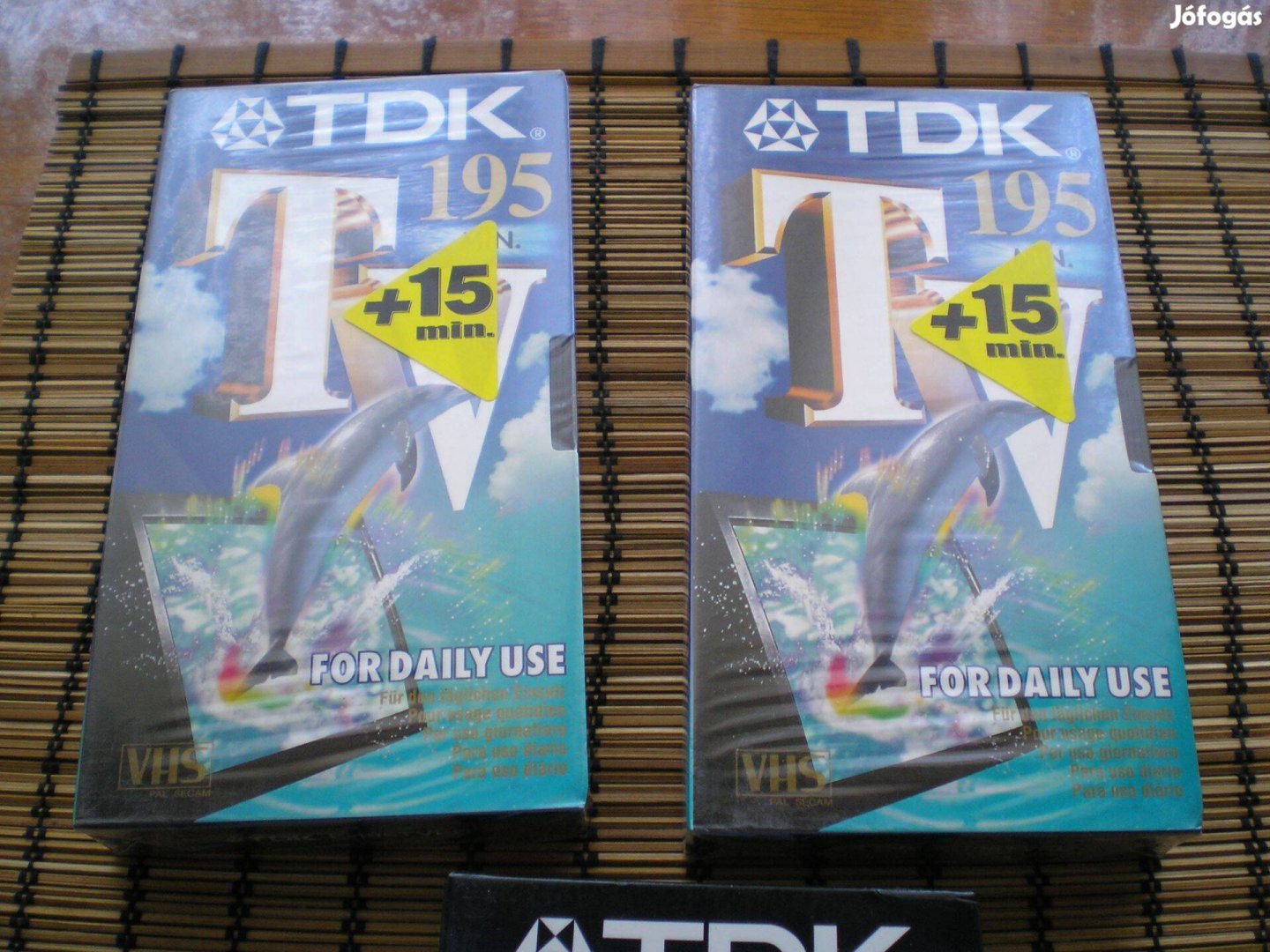 Bontatlan TDK VHS kazetta 195 perces többféle ár/db