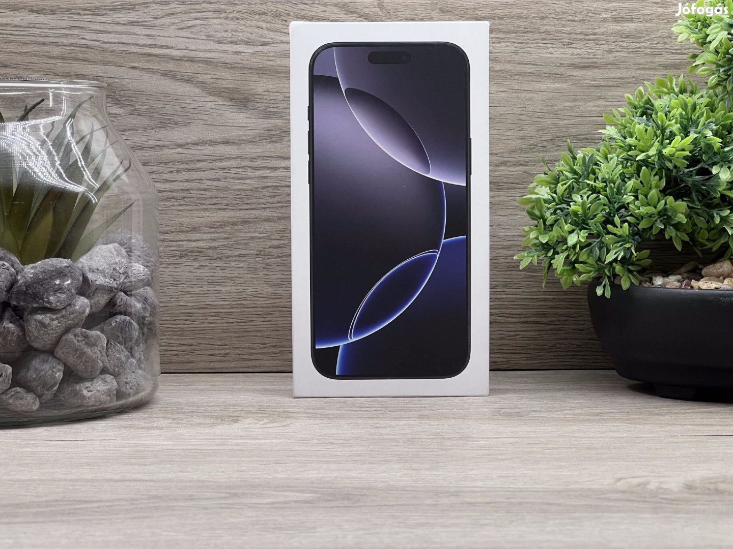 Bontatlan, Új iPhone 16 Pro Max Black Titanium 256GB 2 ÉV