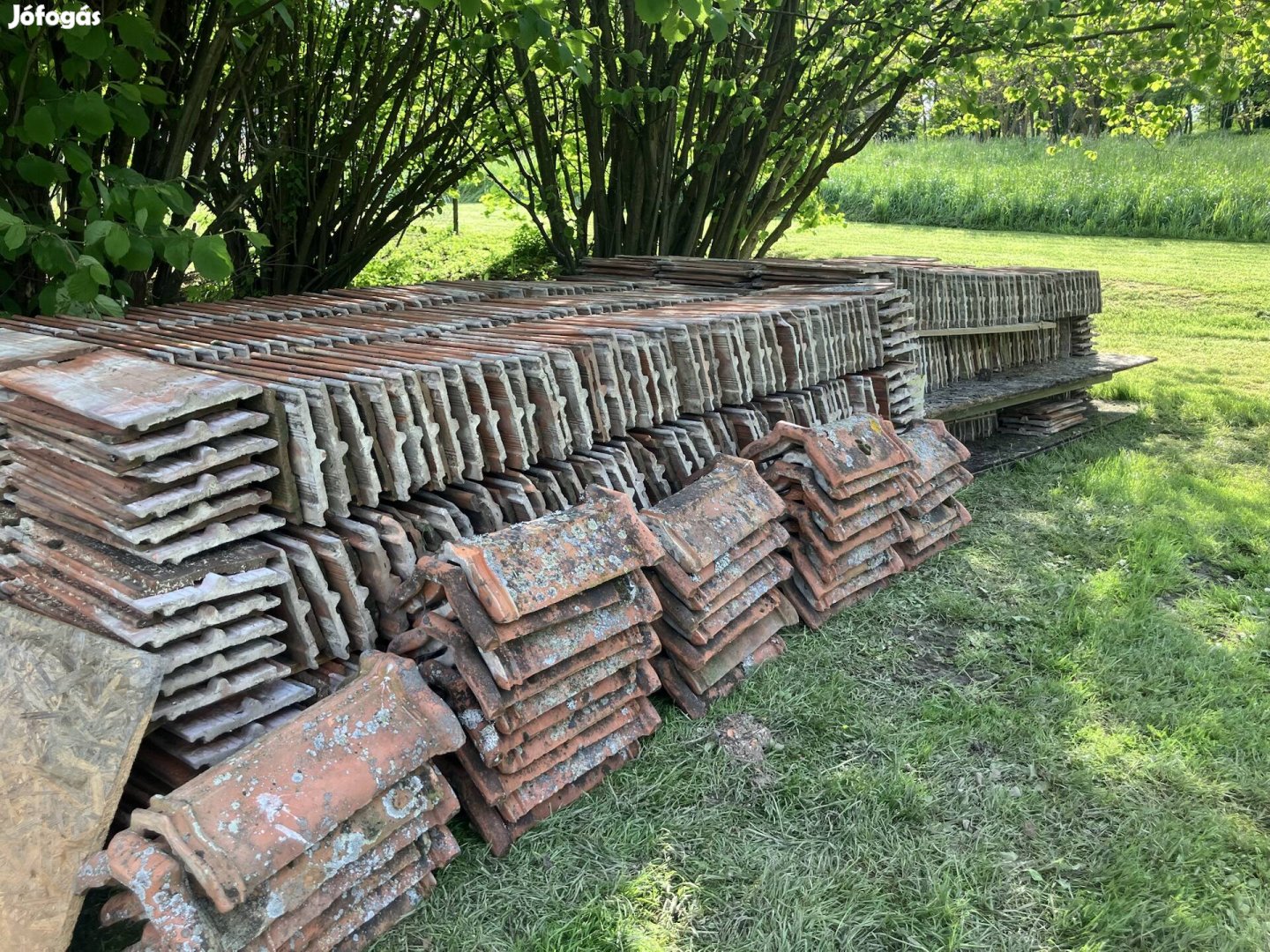 Bontott 1800db tatai tetőcserép