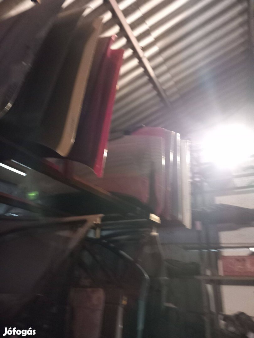 Bontott Alkatrészek