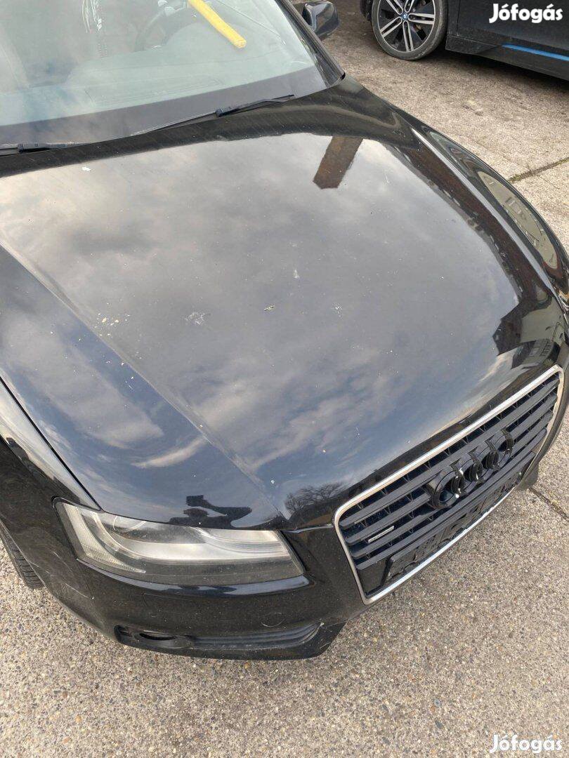 Bontott Audi A5 motorháztető