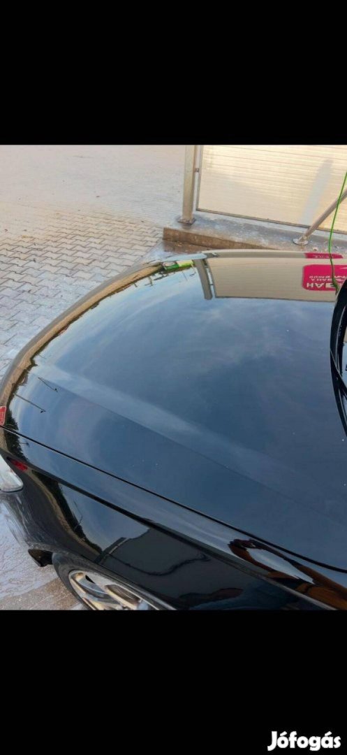 Bontott Audi A6 4G C7 gépháztető