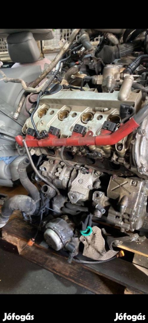 Bontott Audi A8 4H motor alkatrészek CDR 4.2fsi