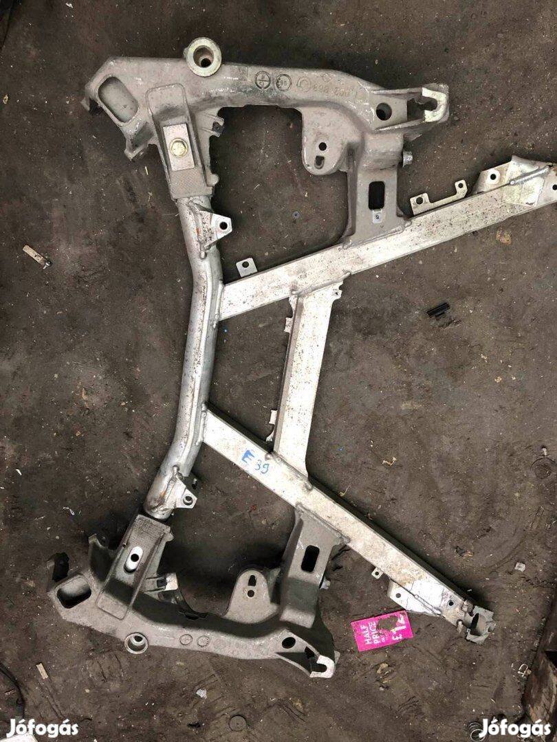 Bontott BMW E39 bölcső első