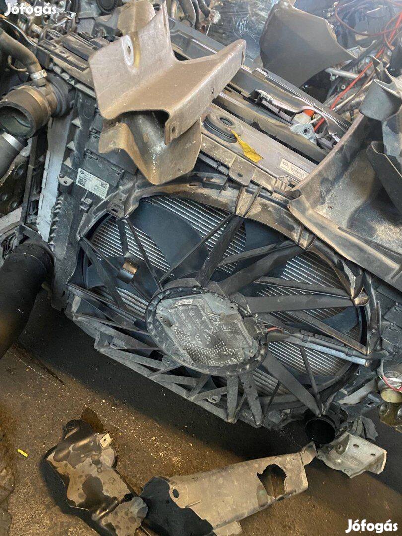 Bontott BMW F10 F11 hűtőszett