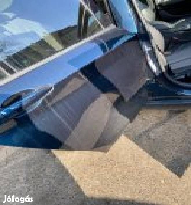 Bontott BMW F20 ajtó jobb hátsó