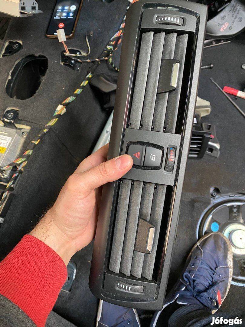 Bontott BMW F20 szellőző