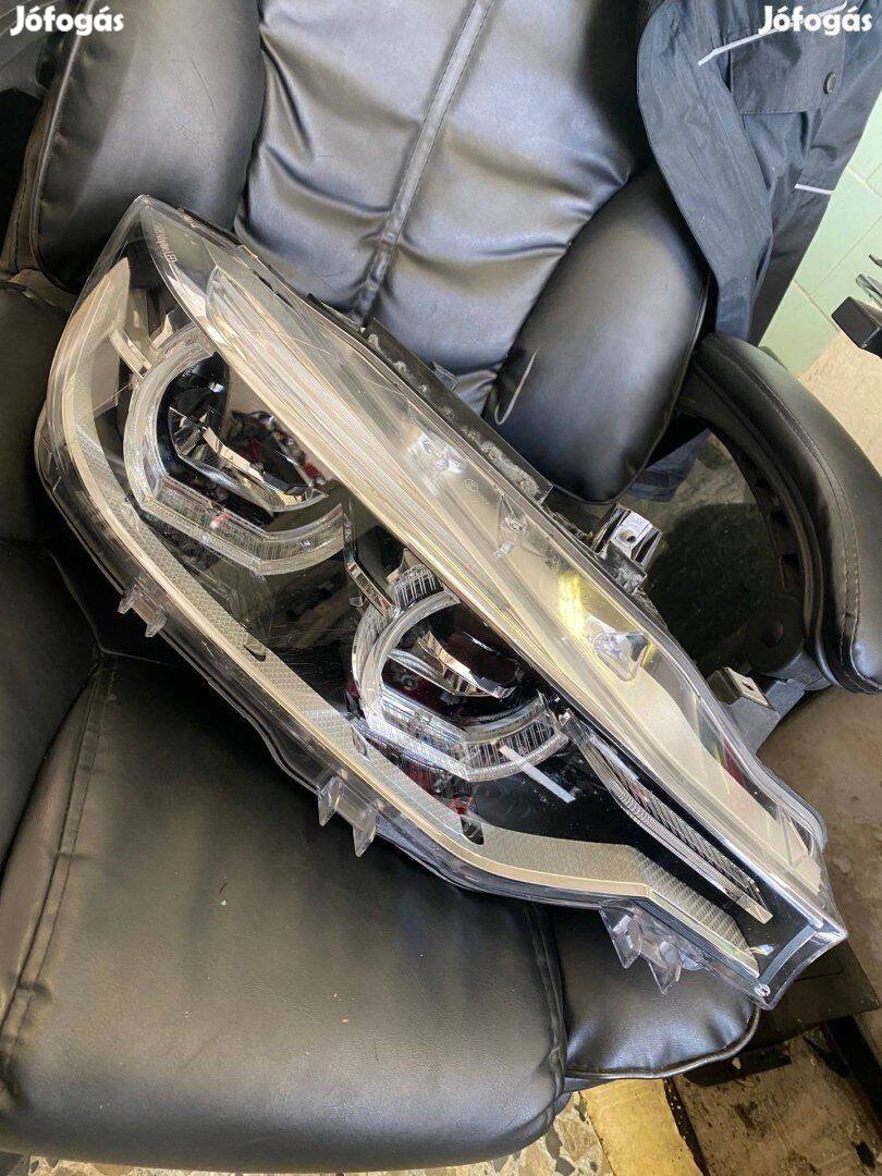 Bontott BMW F30 F31 adaptive led lámpa