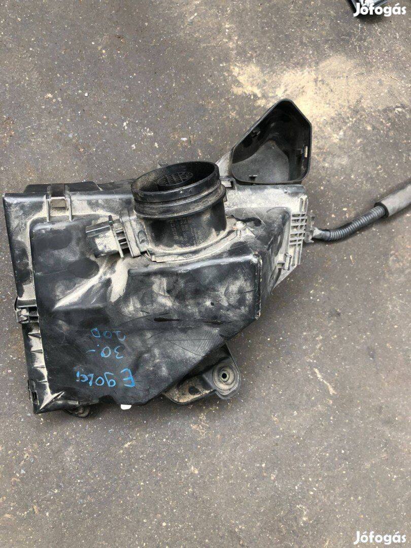 Bontott BMW légszűrőház E90 LCI