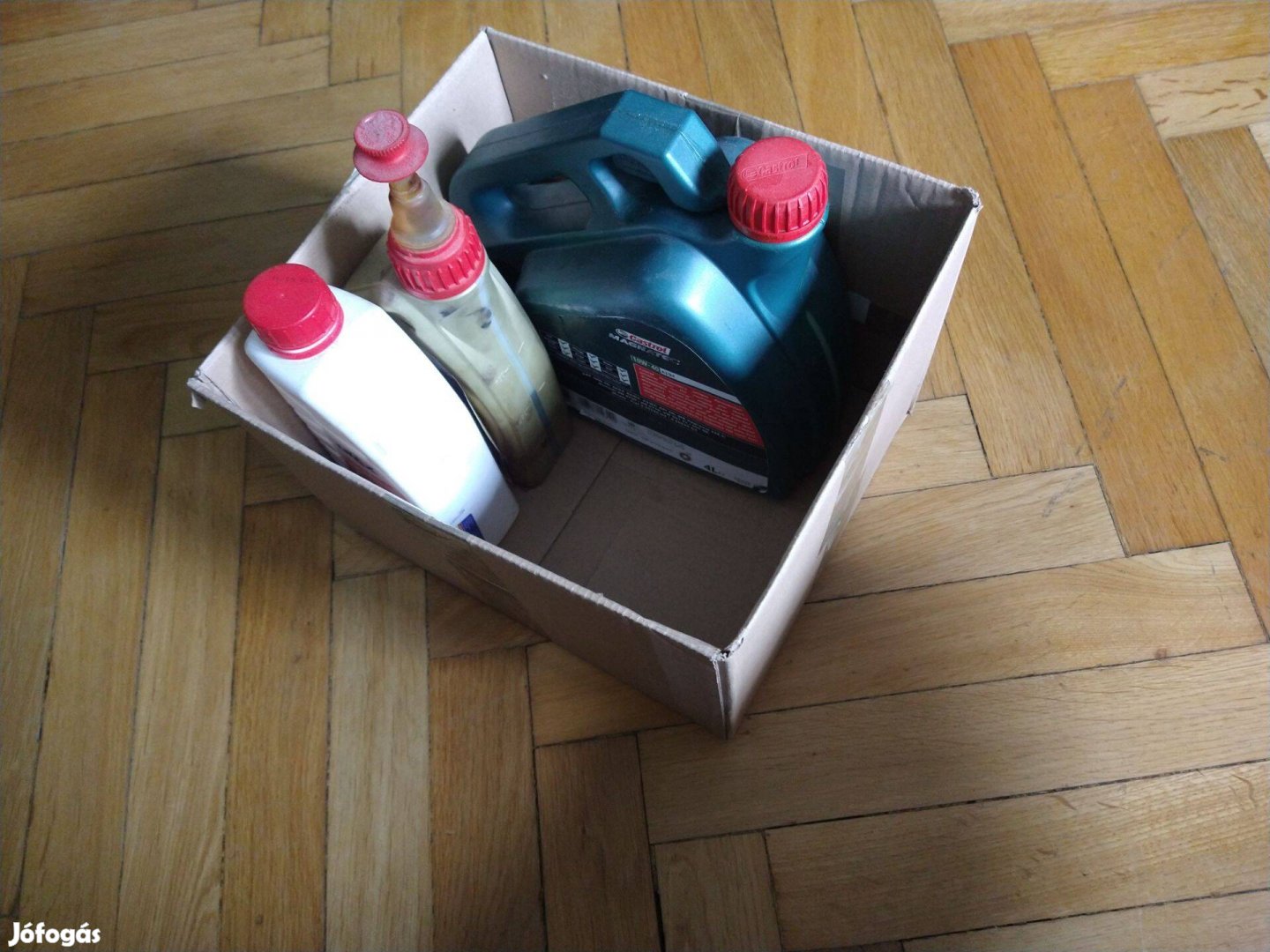Bontott, de nem használt, maradék Castrol olajok