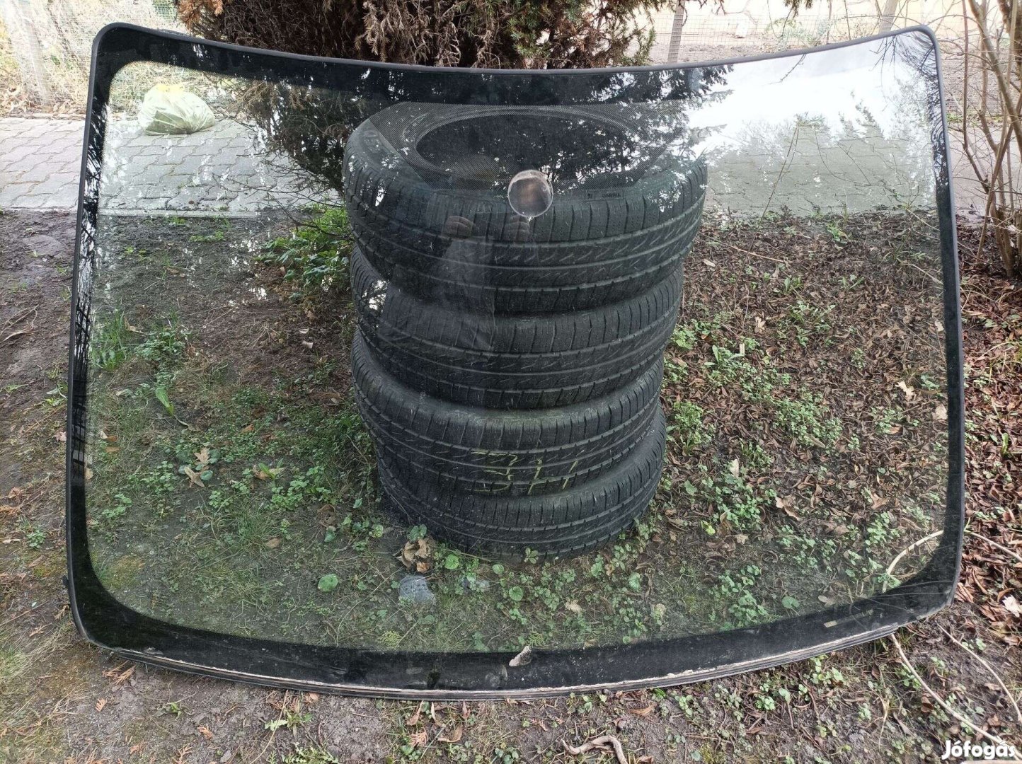 Bontott első szélvédő, Ford Focus MK2