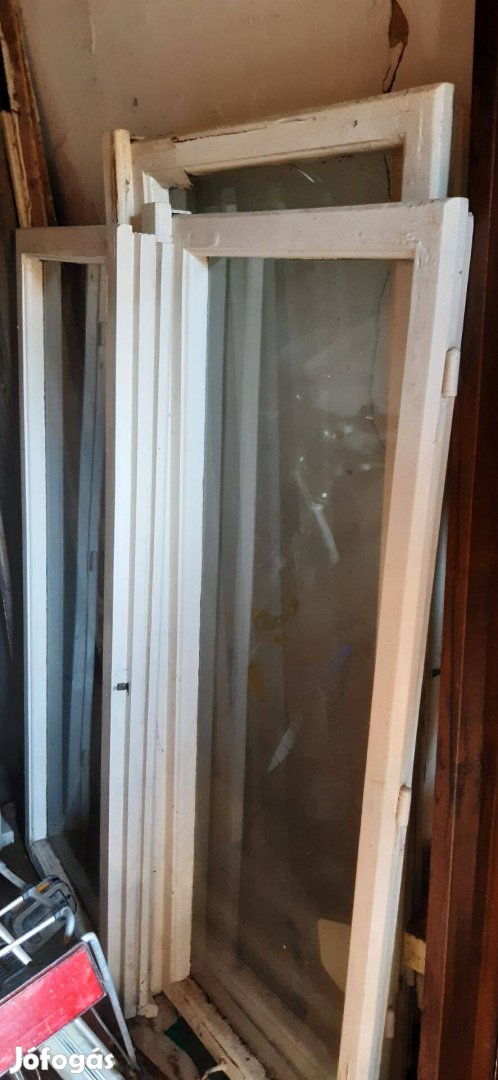 Bontott fa ablakok