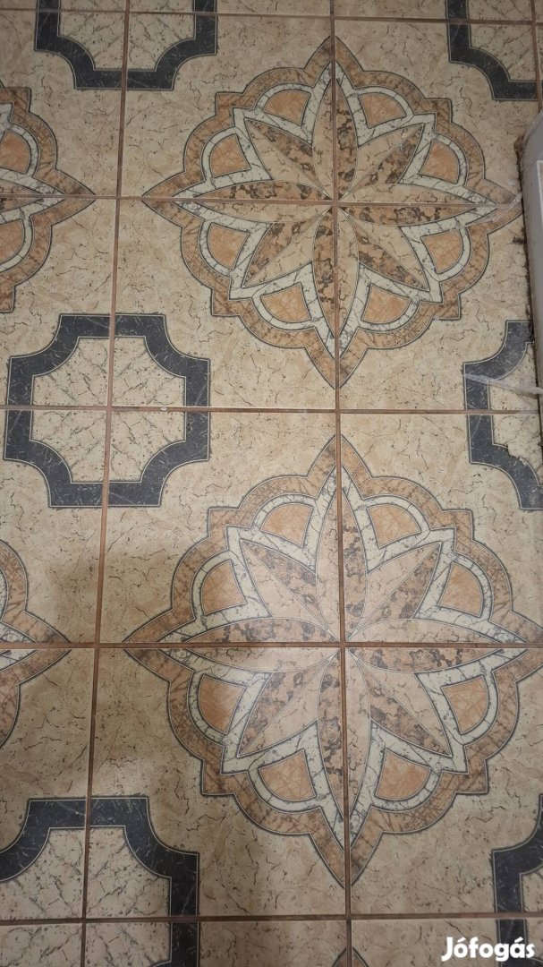 Bontott járólap az összes 10 ezer forint