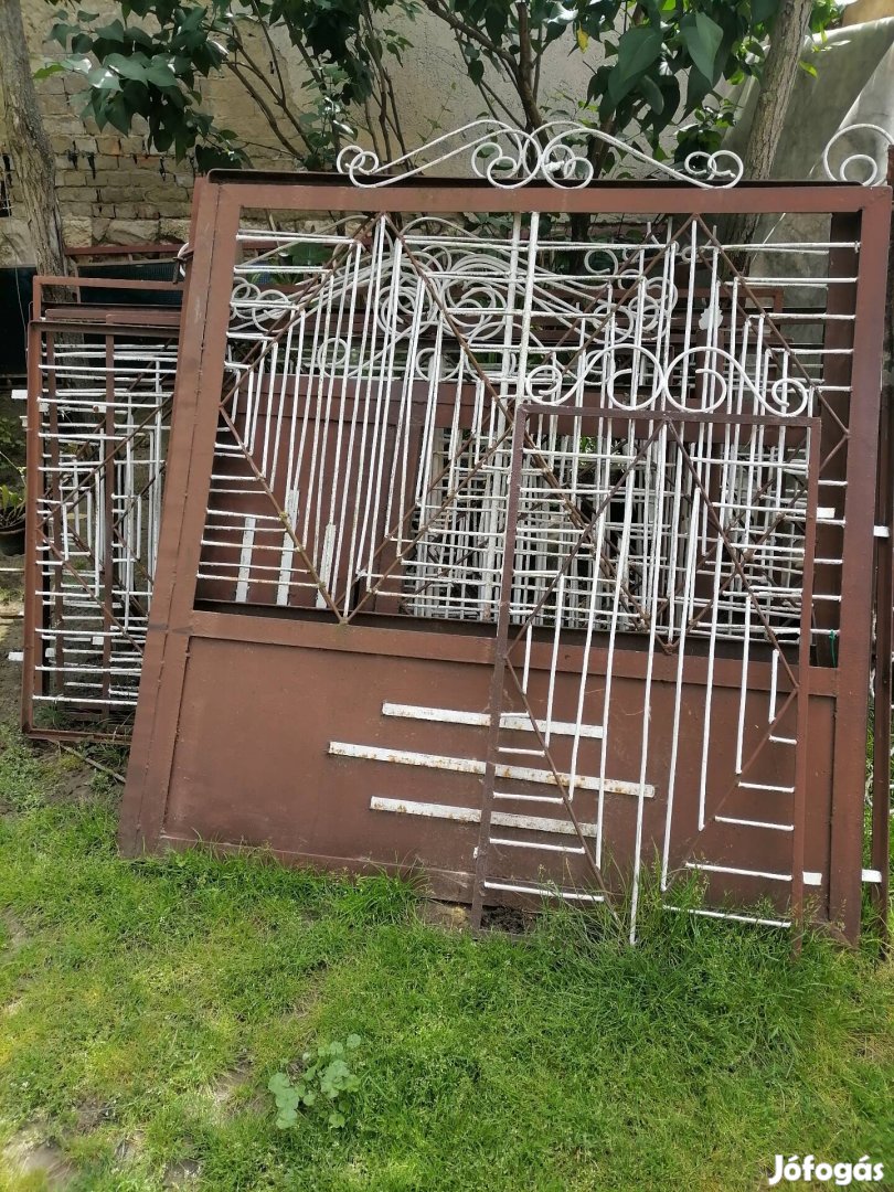 Bontott kerítés elemek eladó. 