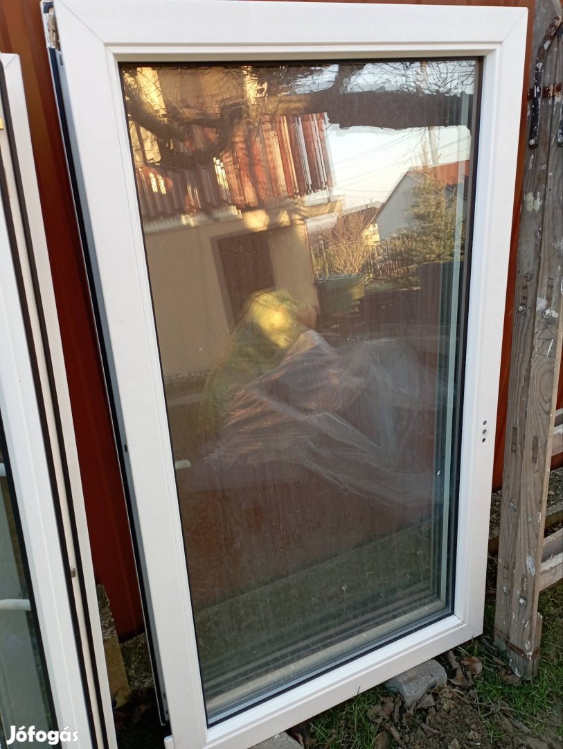 Bontott műanyag ablakok